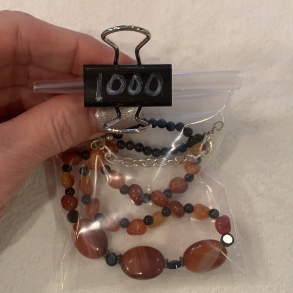 Natural stone black bead spacer graduated sizes silver clasp - Picture 8 of 8